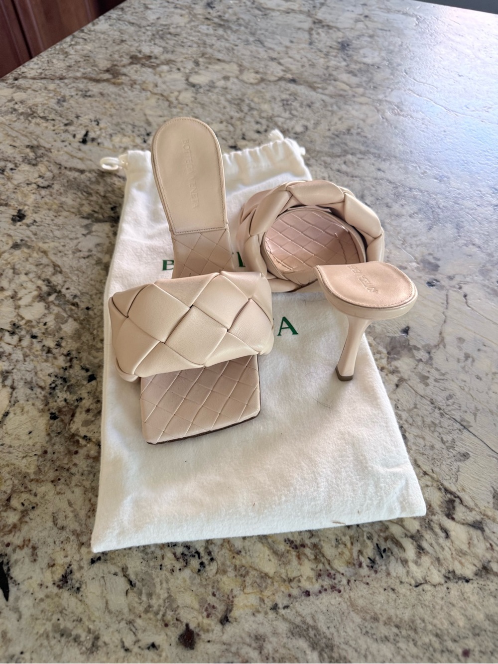 Bottega Veneta Padded Intrecciato Slide Heels in Nude